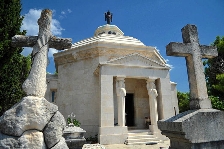 Mausoleum of Račić family
